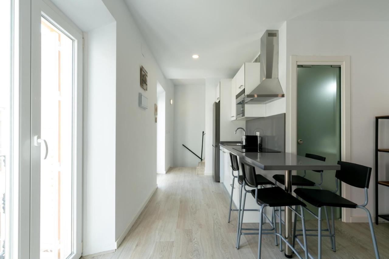 Alameda Apartment *